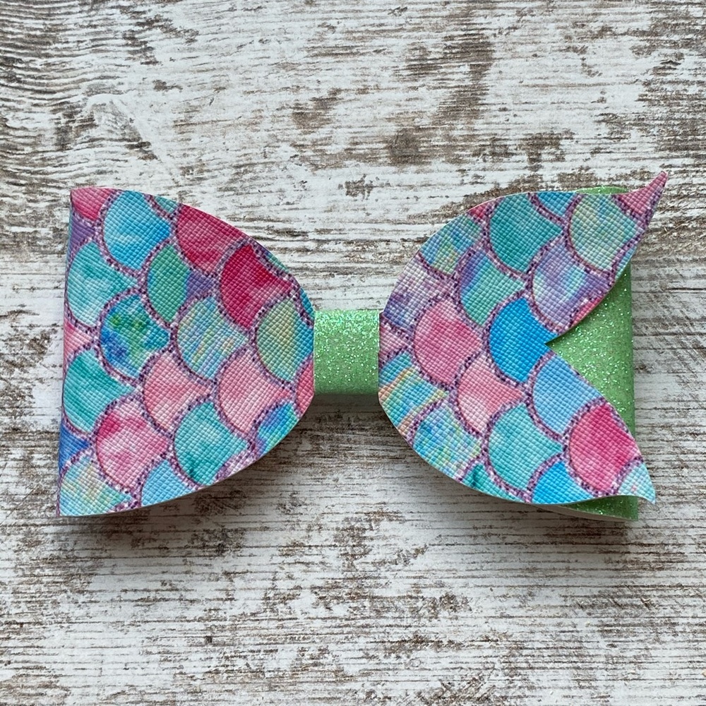 Girls hair bow